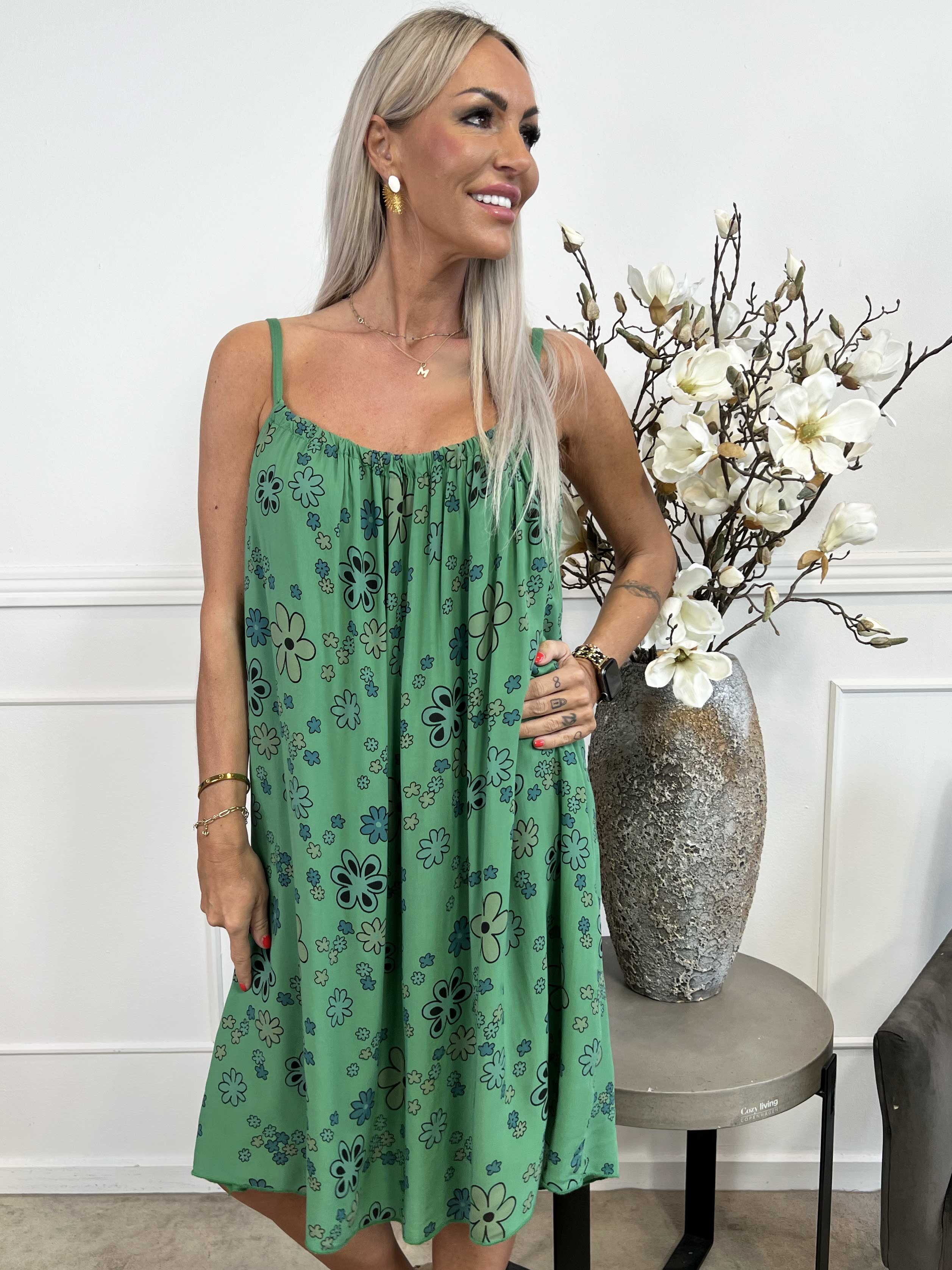 Sunshines Flower - Let kjole i viskose med blomsterprint